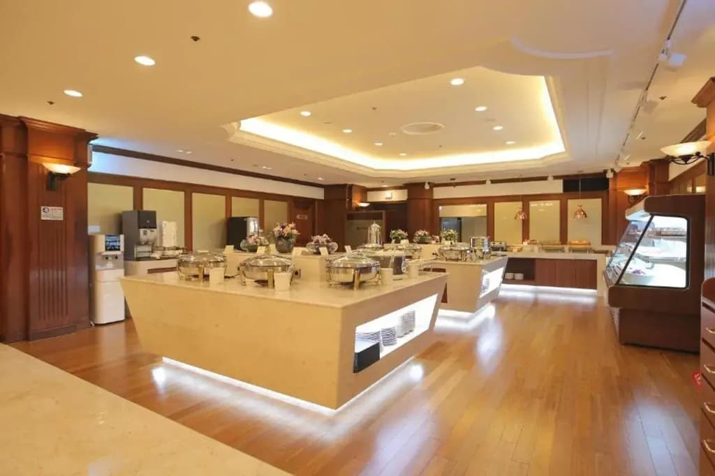 Koreana Hotel - photo 24