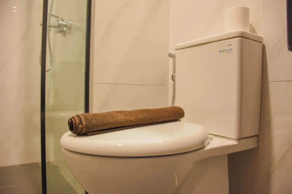 Fancy And Nice Studio At Ciputra World 2 Apartment - photo 7