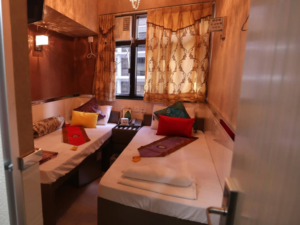 Temple Street Hotel - photo 3