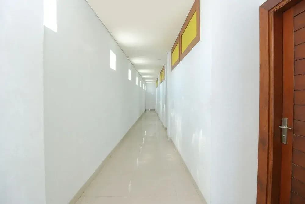Airy Raya Legian 120 Kuta Bali - photo 10