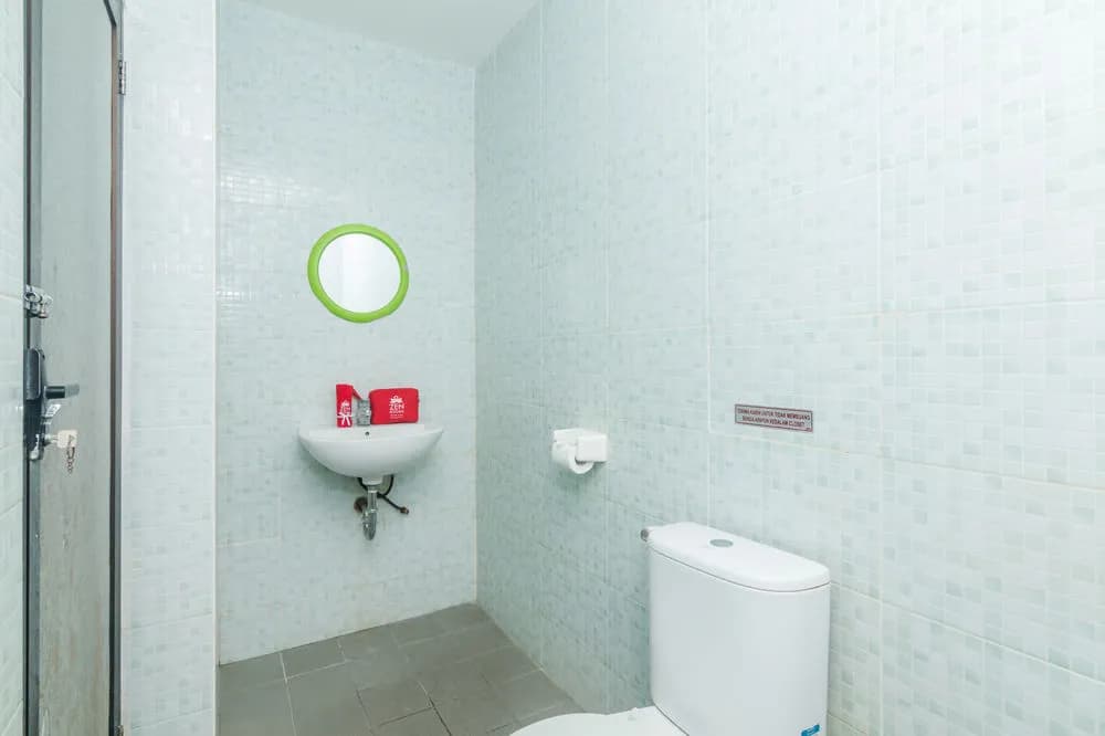ZEN Rooms Pekerisan - photo 8