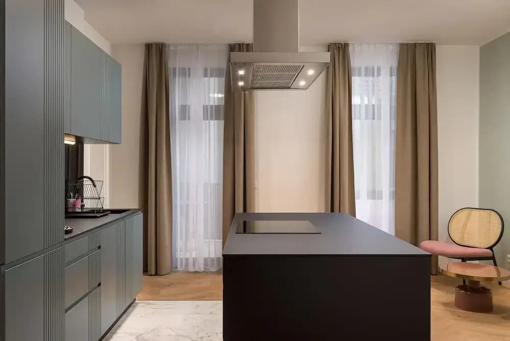 Limehome Vienna Karajangasse - photo 3