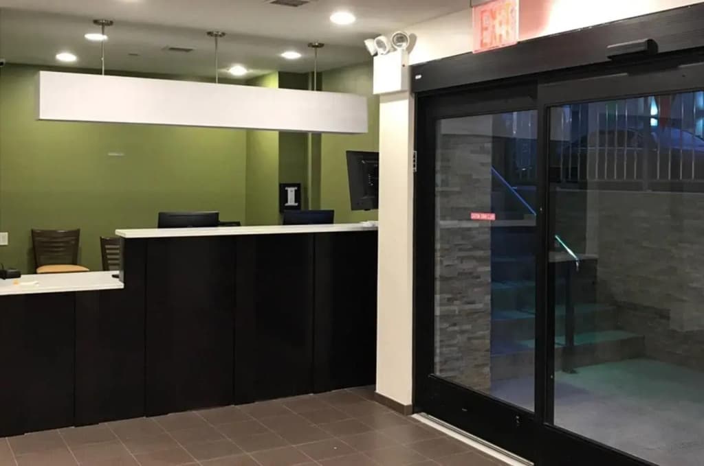 Sleep Inn near JFK AirTrain - photo 4