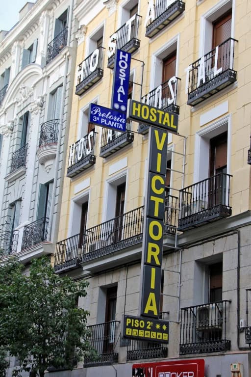 Hostal Victoria I - photo 3