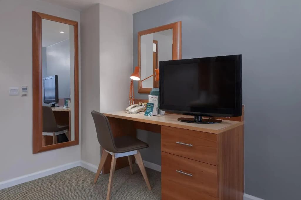 Holiday Inn London-Kensington Forum - photo 21