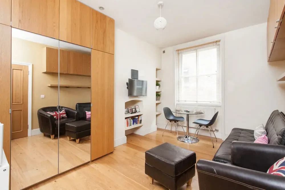 Oxford Street Soho Fitzrovia BasicStudio - main photo