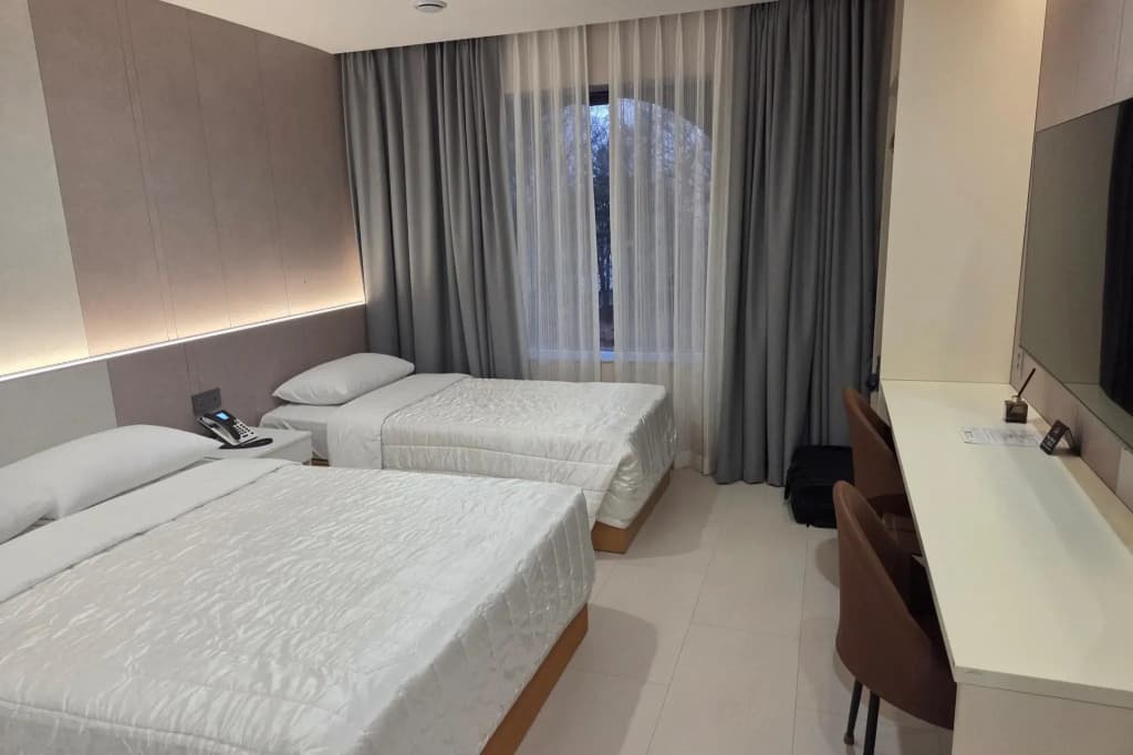 Hotel Lake - photo 18