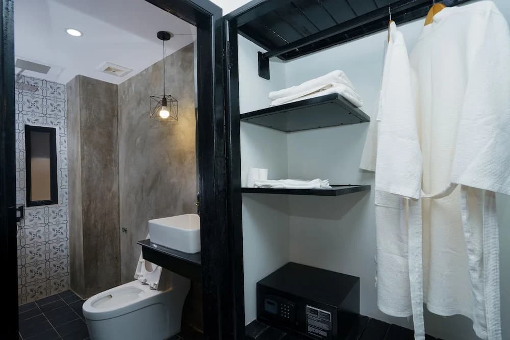 The Rabbit Hole Hotel & Spa - photo 11