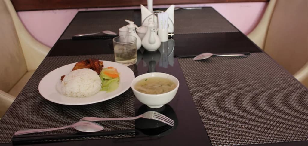 Sai Gon's Book Hotel - The Airport Front - photo 12