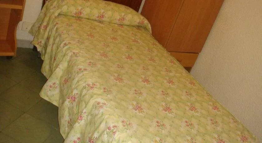Hostal Muntaner - photo 3