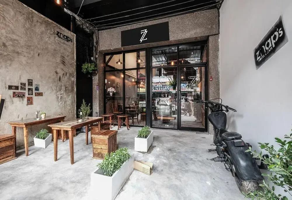 Znap's hostel and Café - photo 23