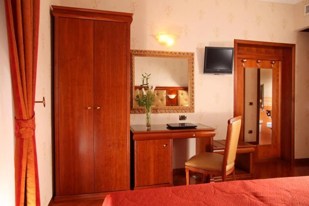 Serena Hotel - photo 6