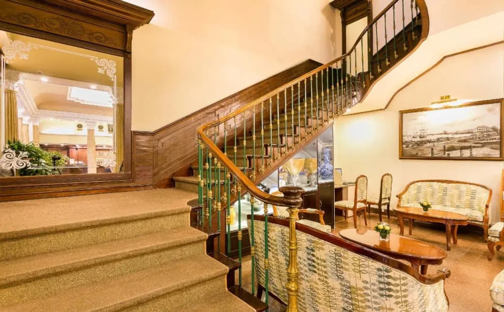 Riverside Hotel - photo 11