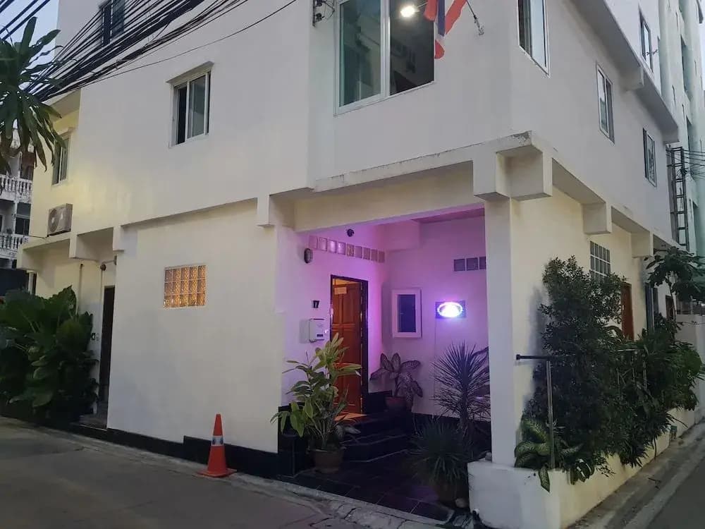 Sam's Place - main photo