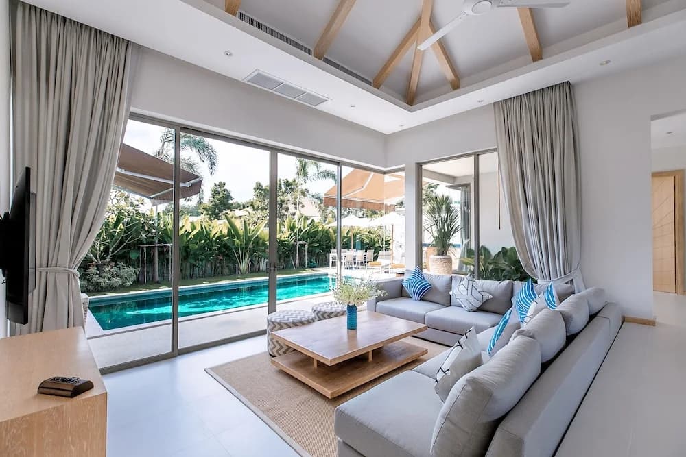 Modern 3BR Villa with Private Pool & BBQ - photo 17