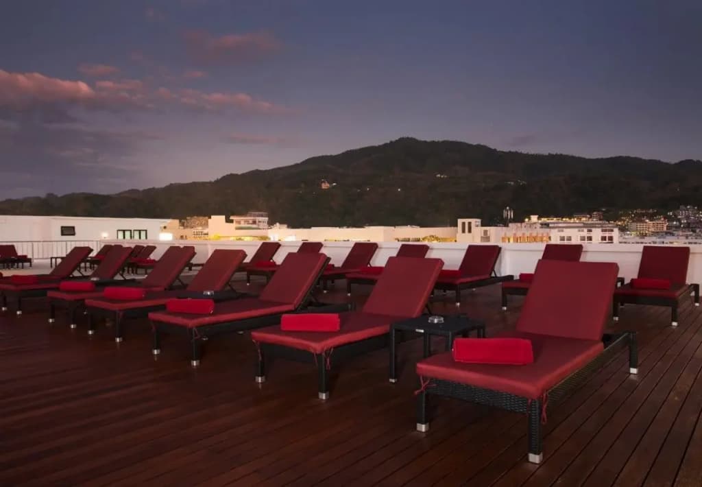 Paripas Patong Resort - photo 17