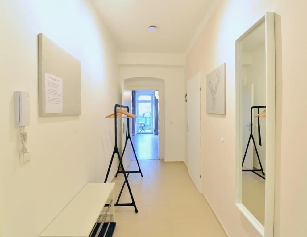 Perfect for Families and Mid-Term-Stays - photo 7