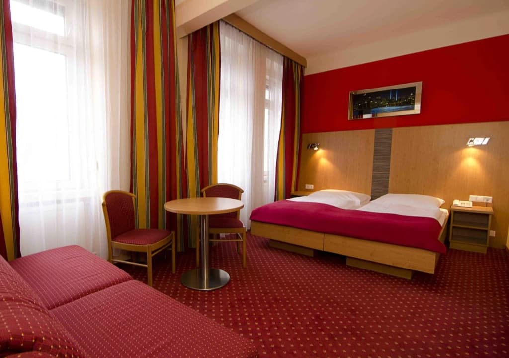 Hotel Cryston - photo 5