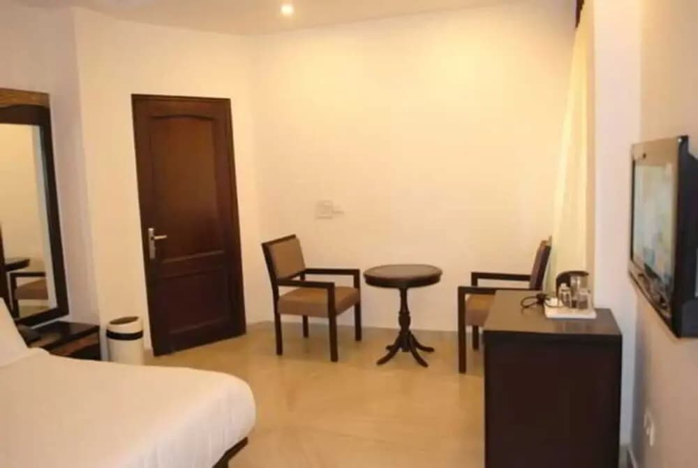 The Tulip Inn Karol Bagh - photo 7