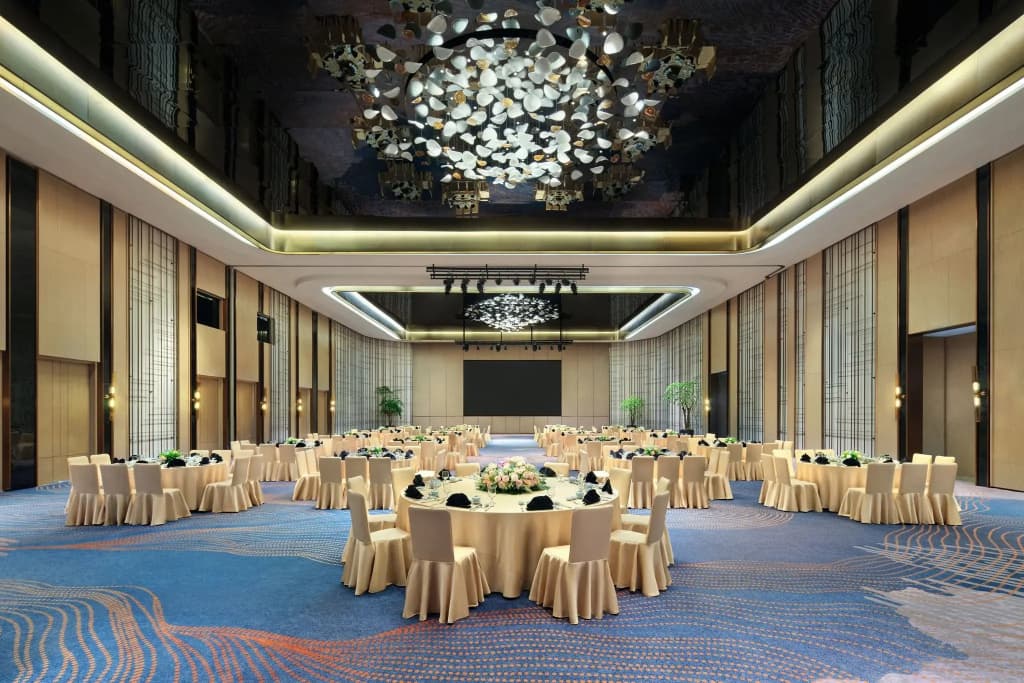 Sheraton Kuching Hotel - photo 15
