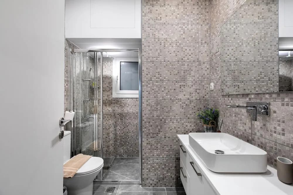 Kolonaki Cocoon - 2-BR Stylish Apt - photo 7