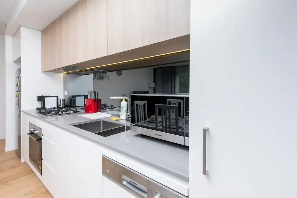 Spacious Bright Apartment - photo 12