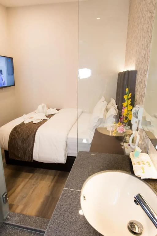 Spring Season Hotel - photo 9