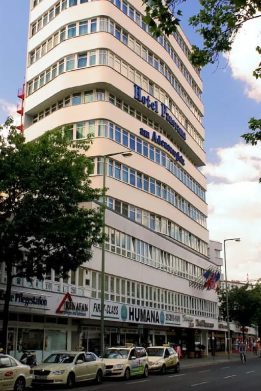 Hotel Panorama Am Adenauerplatz - photo 1