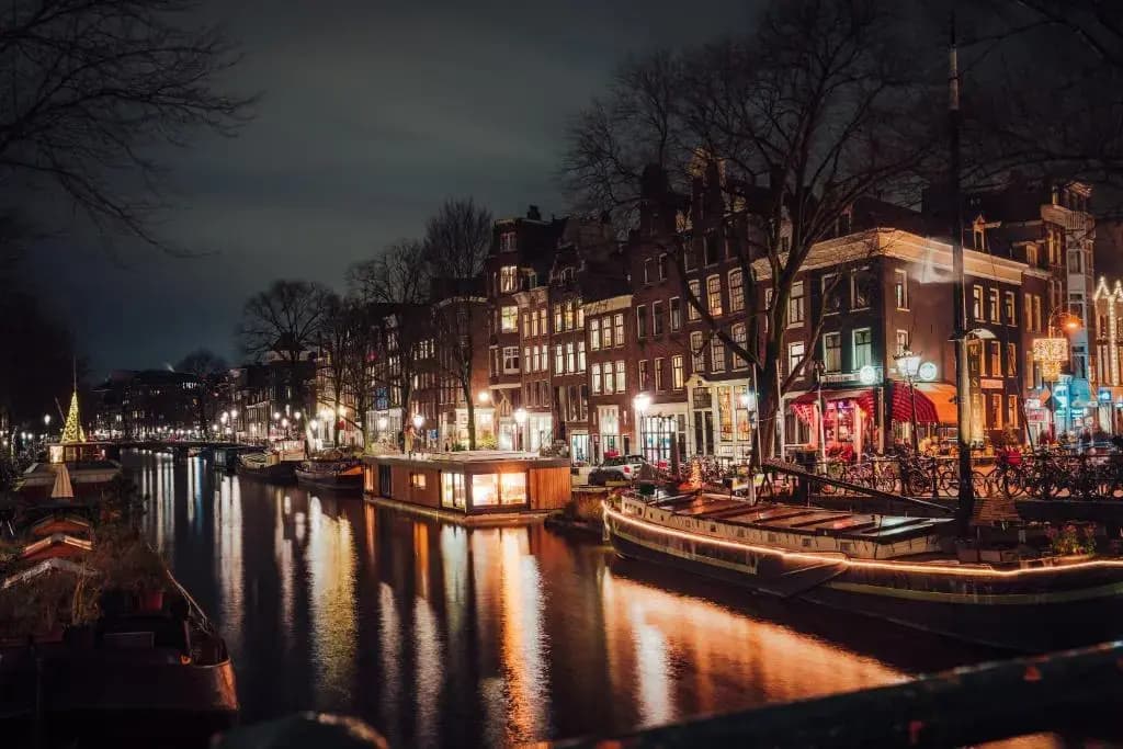 2 Houseboat Suites Amsterdam Prinsengracht - photo 10