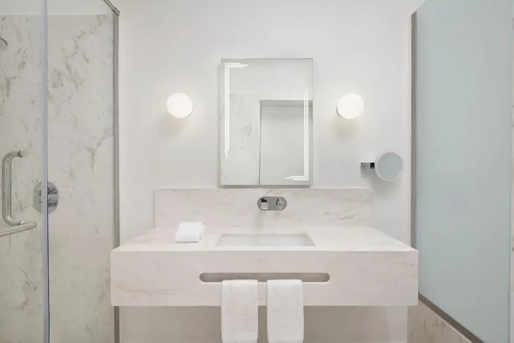 Element by Marriott West Bay Doha - photo 11