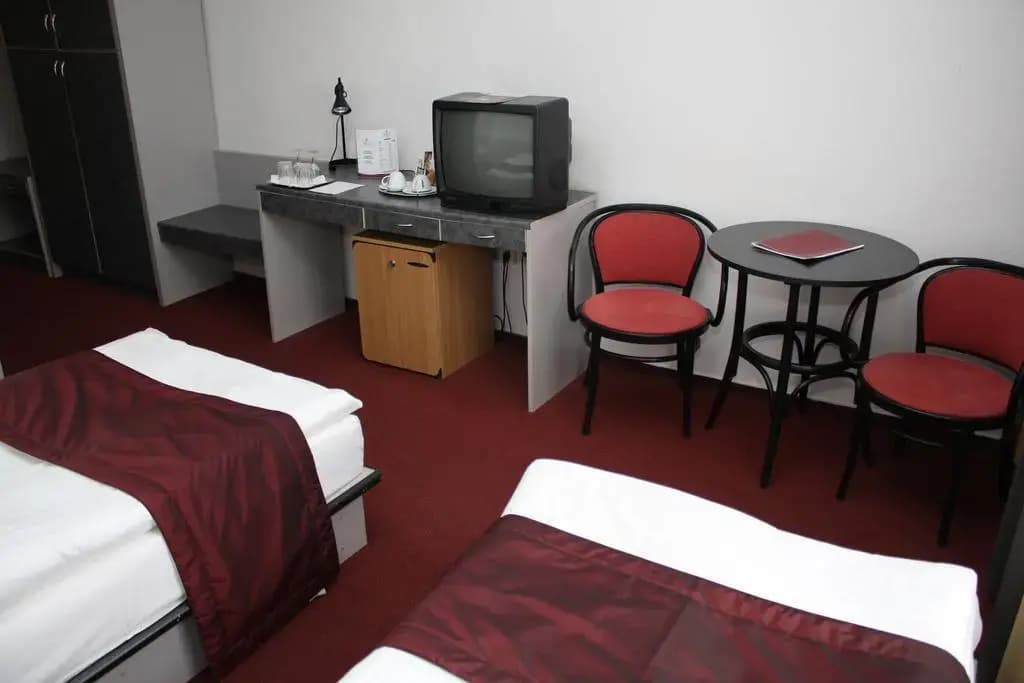 Hotel Griff - photo 24