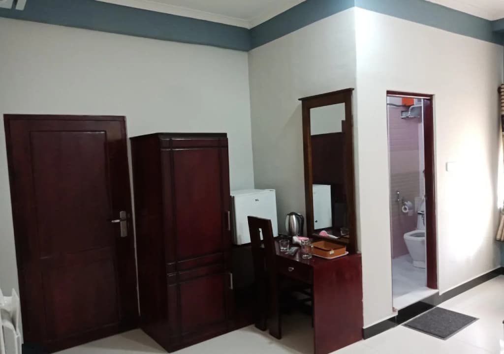 Global City Hotel - photo 15