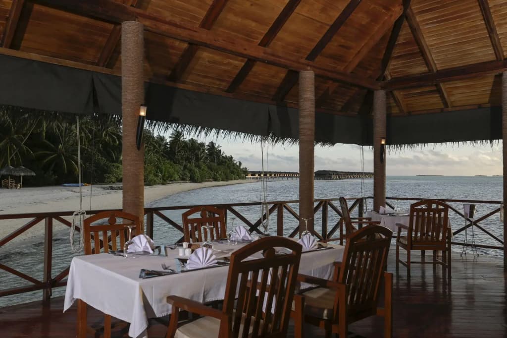Medhufushi Island Resort - photo 5