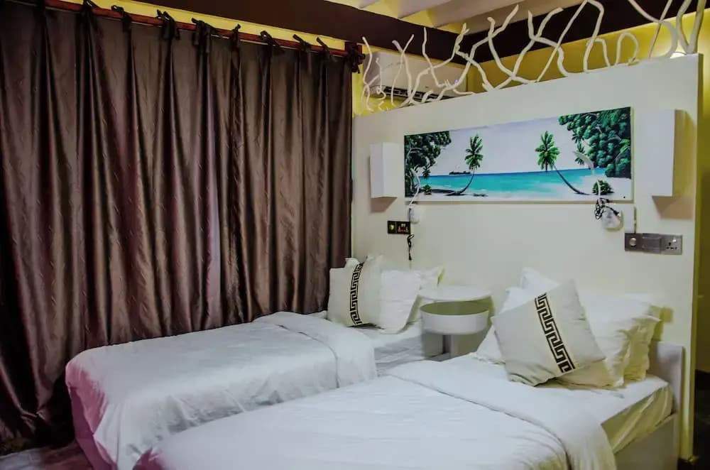 Luna lodge - photo 8