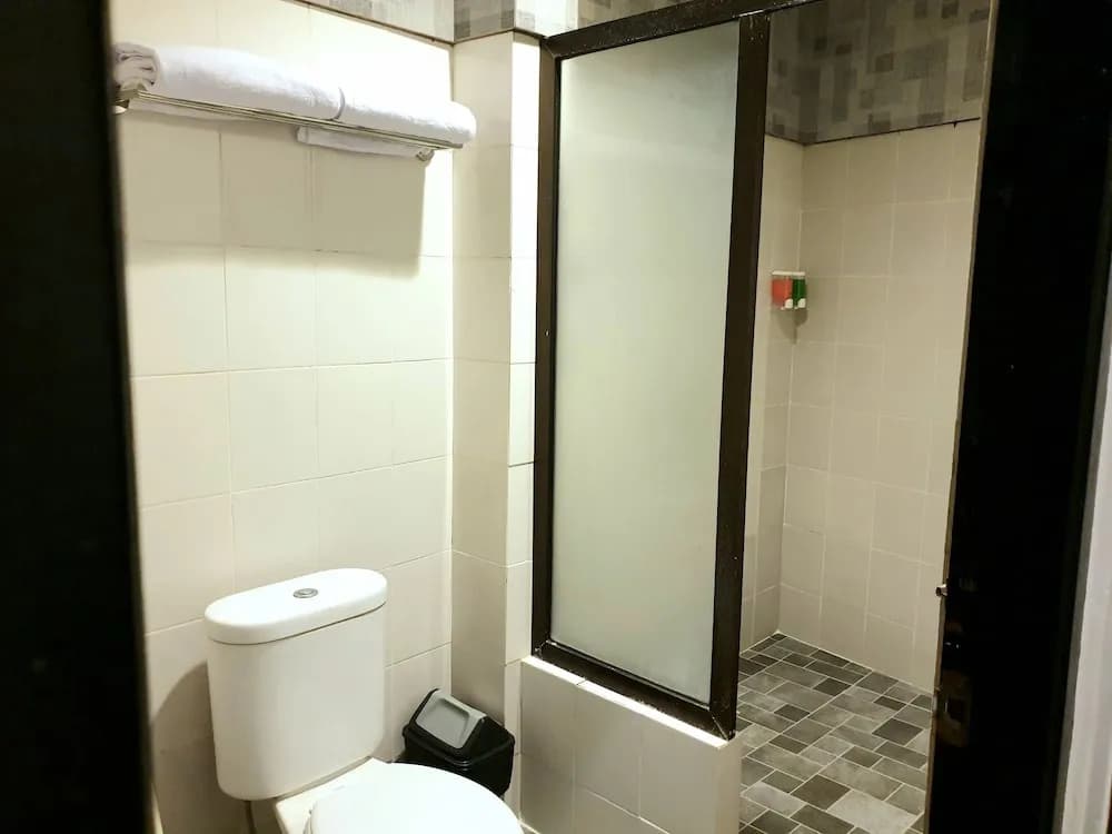 Comfy Room in Piliau Residence - photo 7
