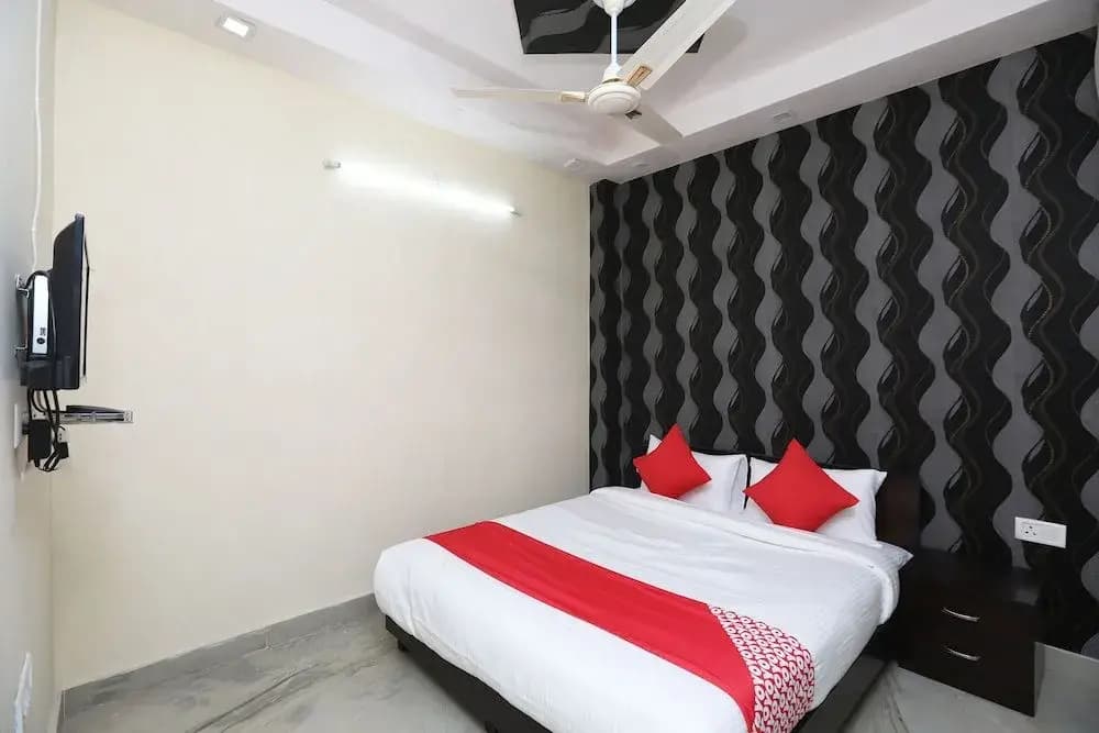 Happy Stay by OYO Rooms - photo 2