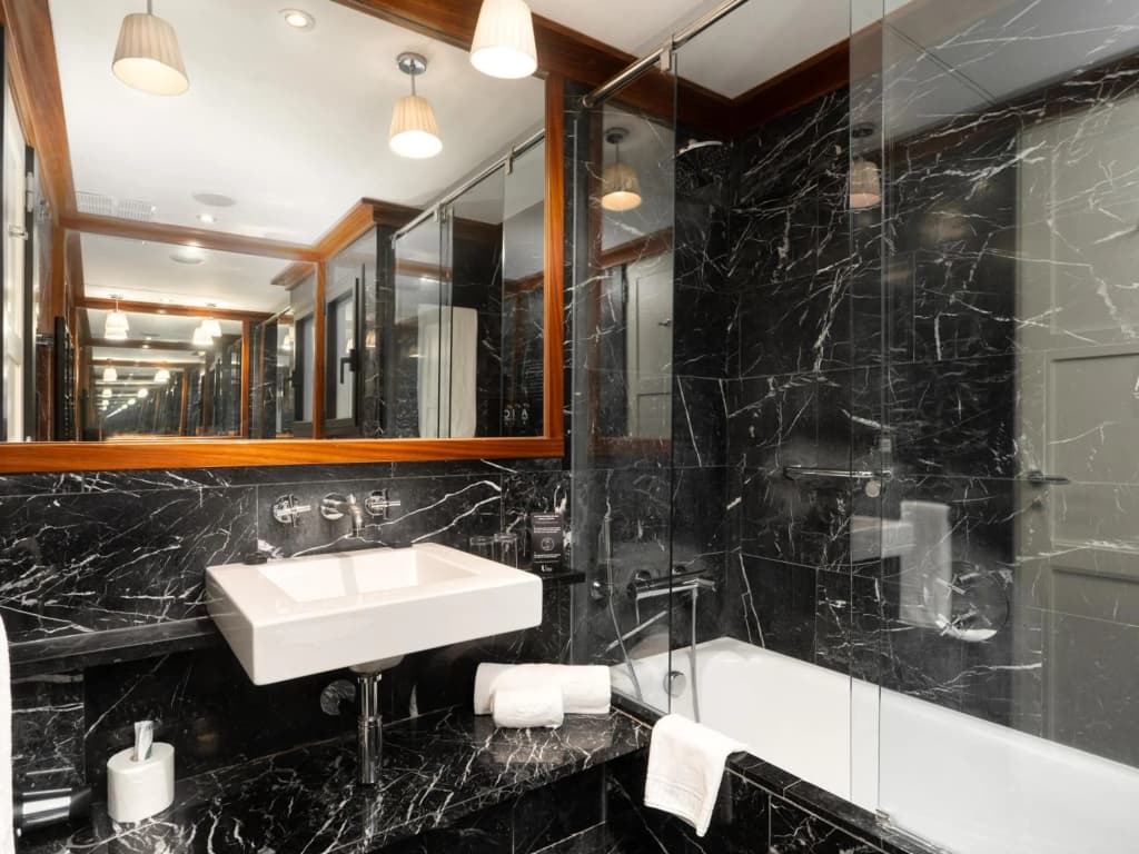 U232 Hotel - photo 9