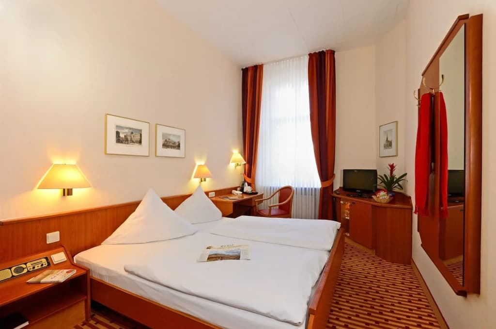 Hotel Schöneberg - main photo