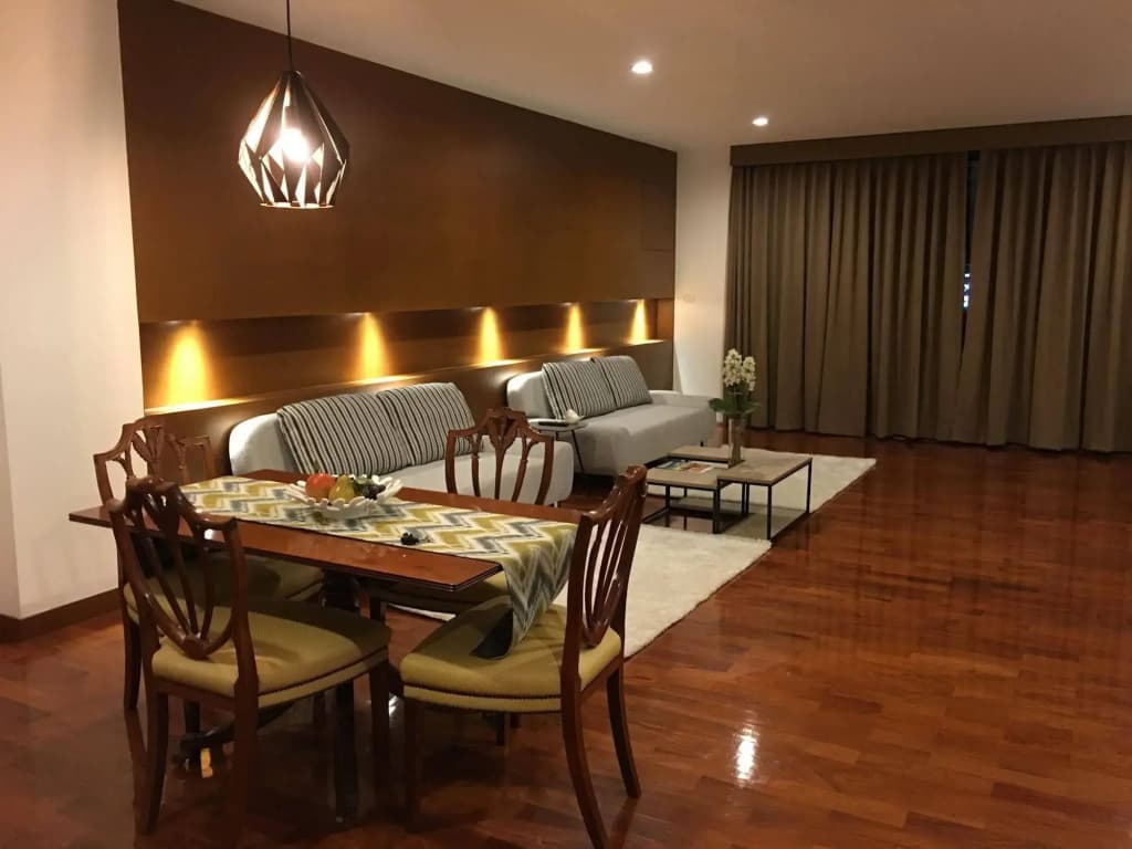 Benviar Tonson Residence - photo 23