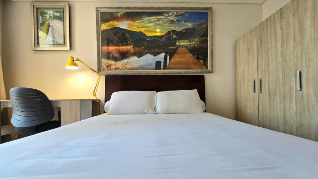 Studio17b Elpis Kemayoran Sunrise View Free Netflix, Disney Hotstar & PrimeVideo - photo 1