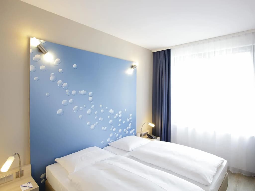 H2 Hotel Berlin Alexanderplatz - photo 3