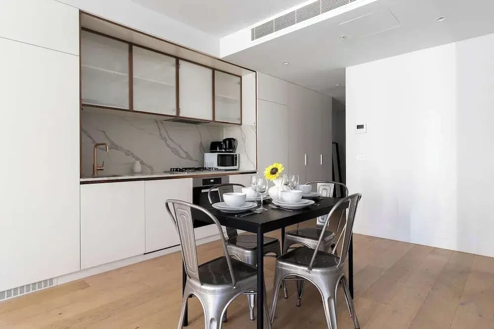 A Cozy 2BR Apt Right on Buzzing Chapel Street - photo 12