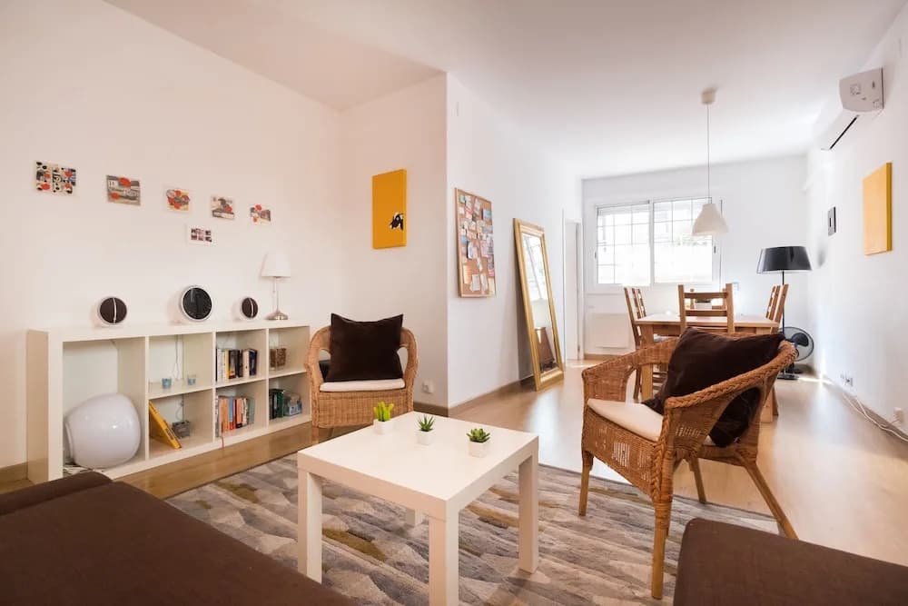 Avenida Apartments Vallhonrat - photo 1