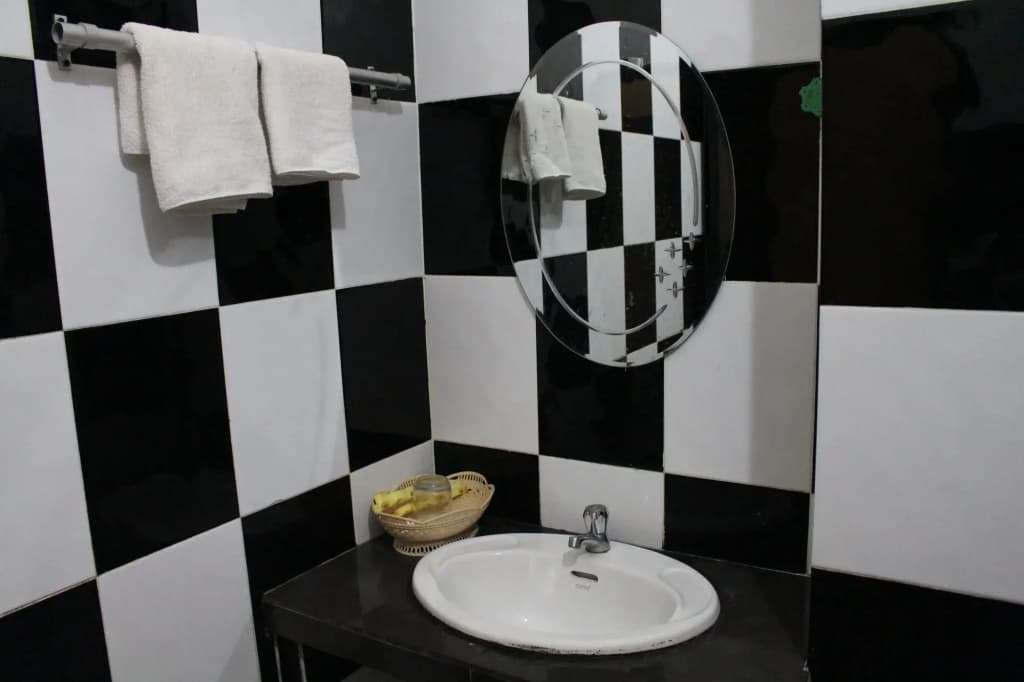 Bou Savy Guesthouse - photo 9