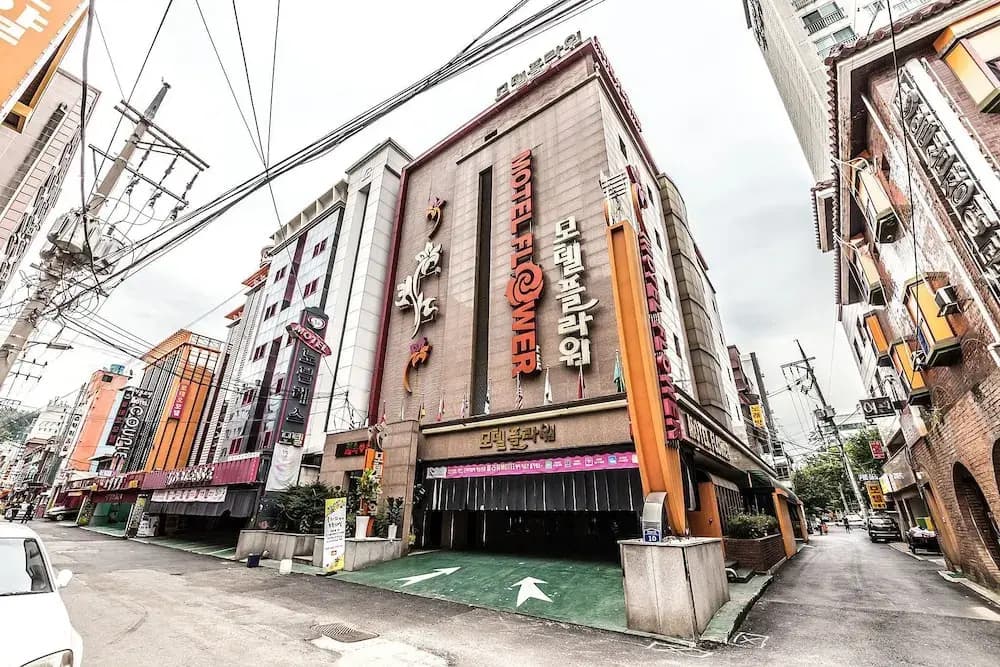 Hotel Flower - main photo