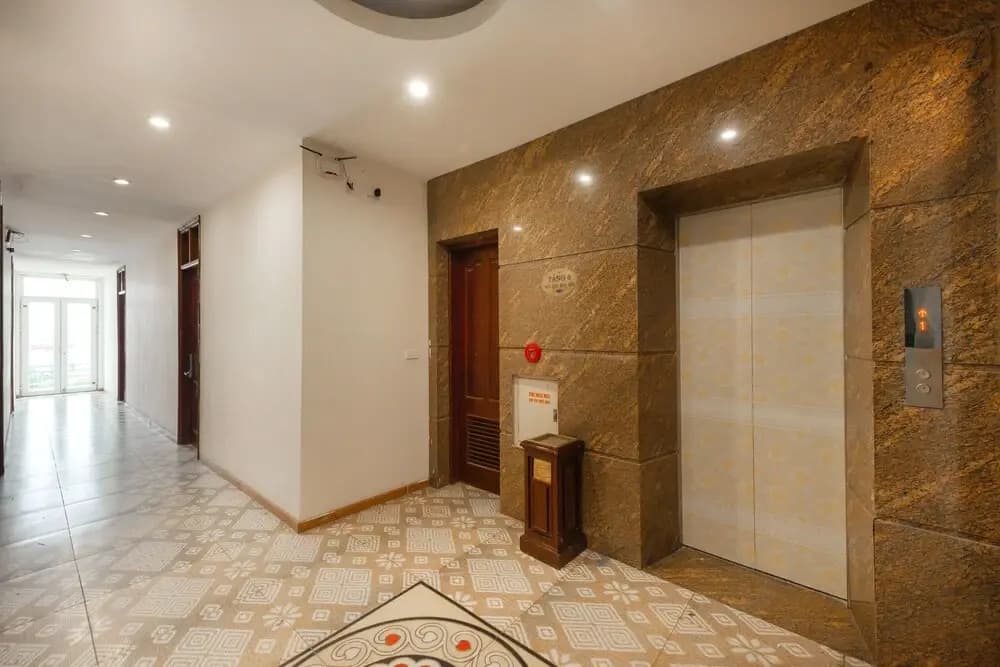 Lenka Hotel by OYO Rooms - photo 14