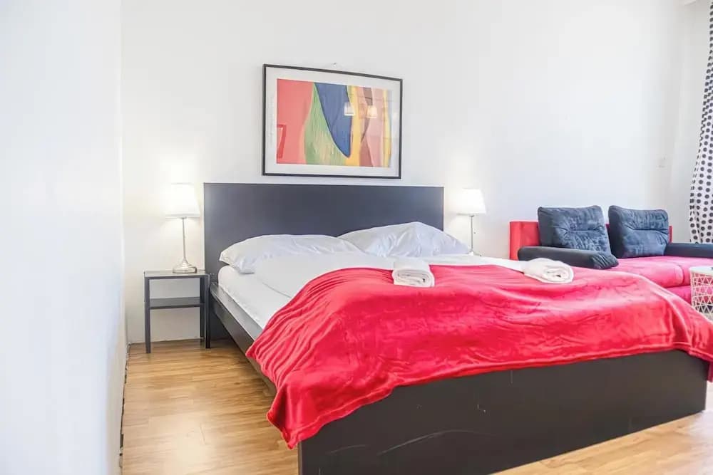Stylish 2BR Apartment Long Stay for 5 - photo 11