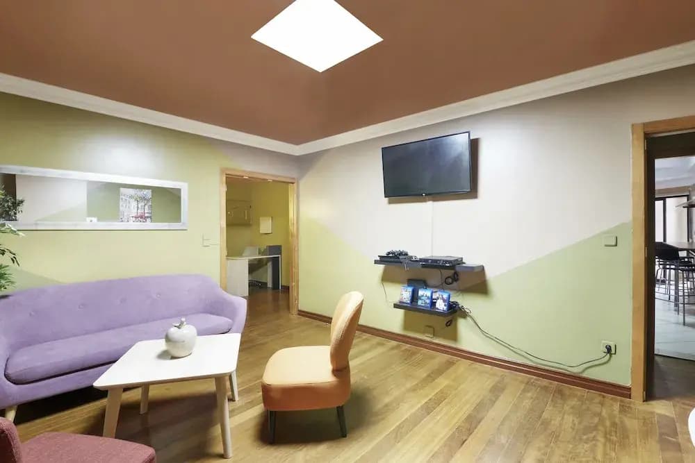 HUUX Hostel - photo 11