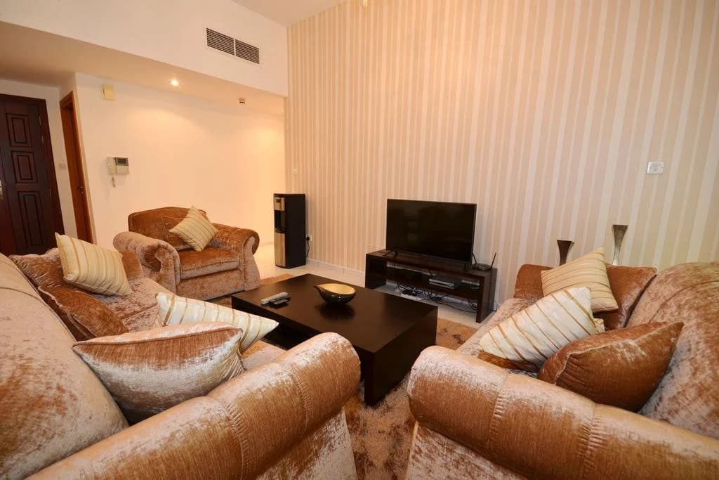 Azure Residences by Hometown Holiday Homes - photo 5