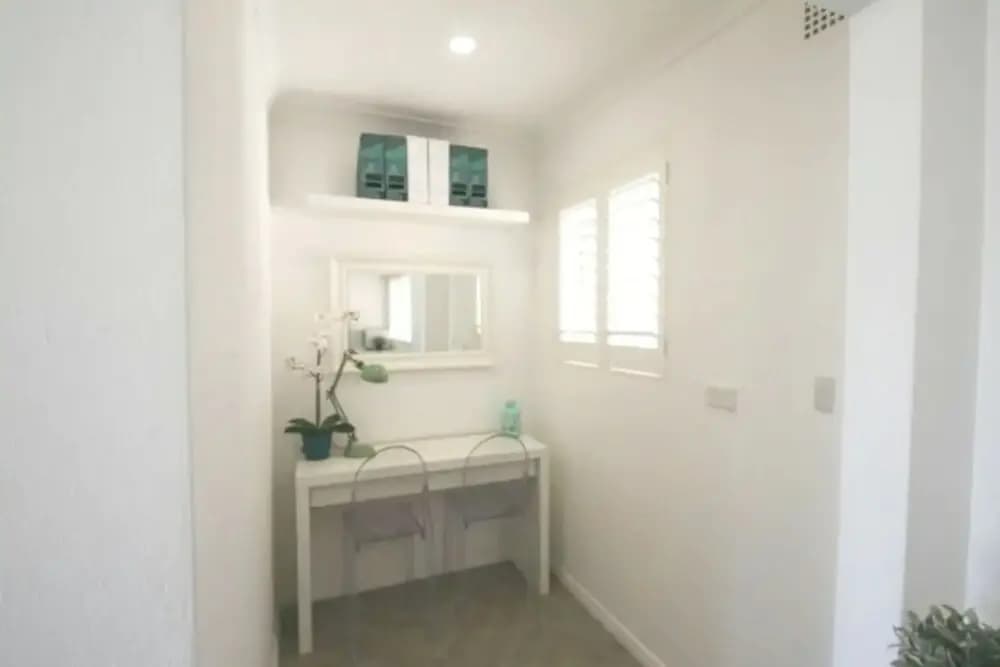Freshly Renovated Apartment in the Heart of Bondi - photo 8